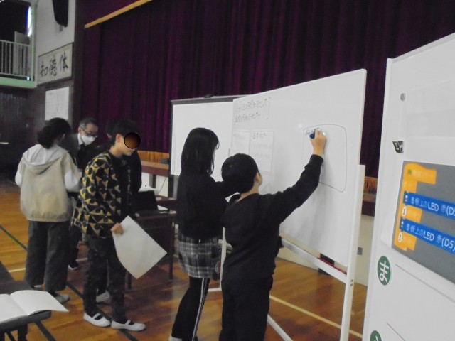 意見の出し合い