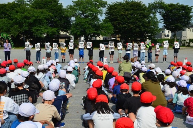 ６月の全校朝会（４年生のよる今月の生活目標発表より）