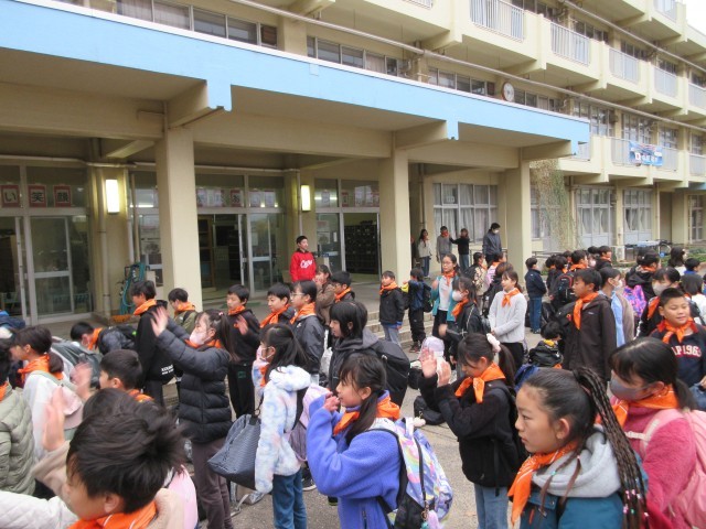 見送りの方々に行ってきます！