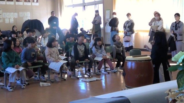 ２年生　くりかえしを使って音作り