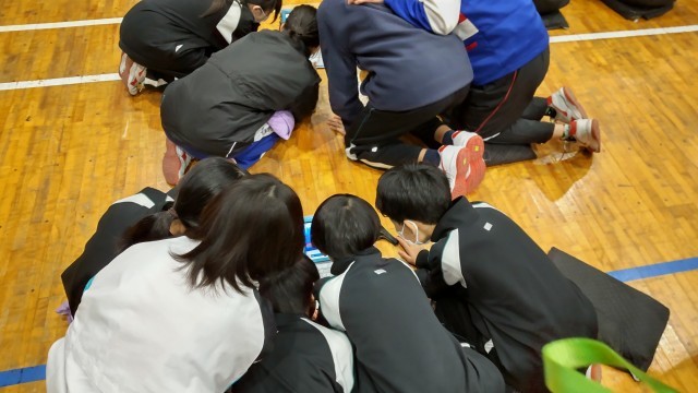 ①班で協力して考え中…